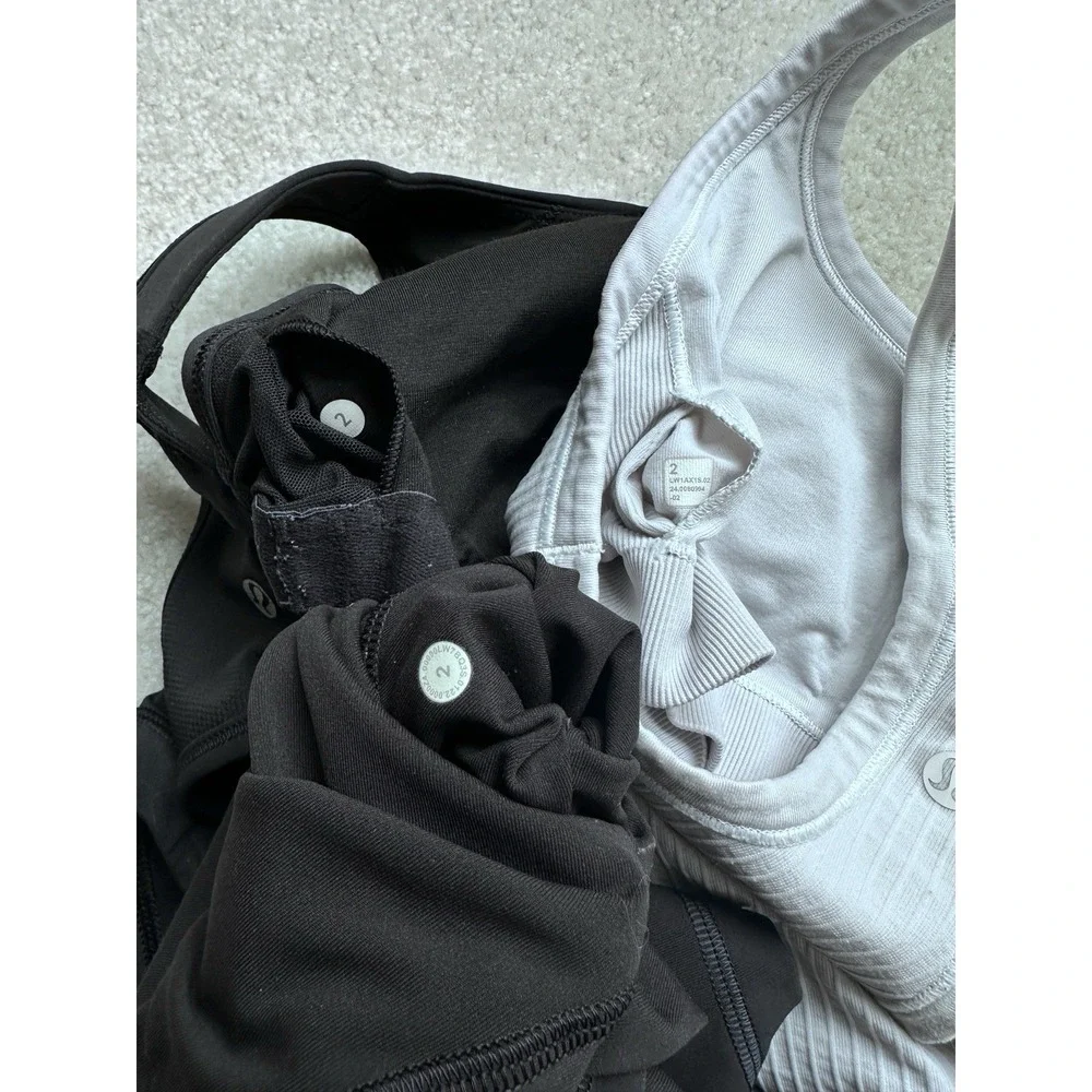 Lululemon Women's Athletic Lot Size 2 Fast Free Shorts Tank Black Ribbed White